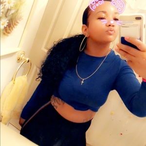 Long sleeve crop top